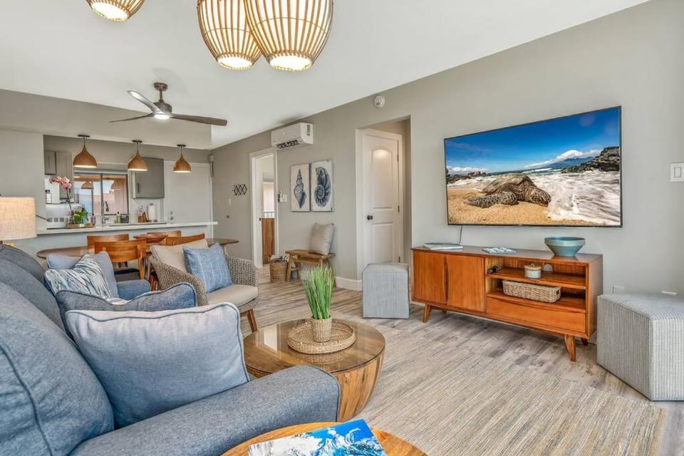Centrally Located Elegant Vistas House in Kihei