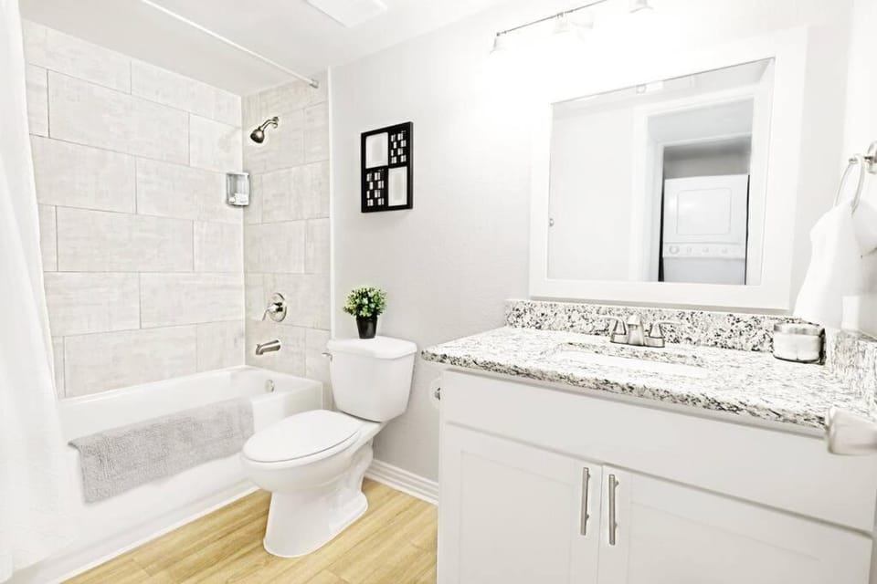 Global Cup Dwell By Design & Arboretum Tickets Included Apartment in Dallas