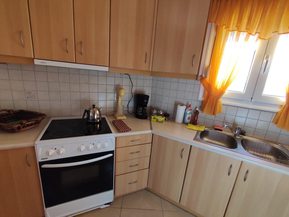 Coffee/tea facilities, Kitchen or kitchenette, pet friendly, stove, toaster