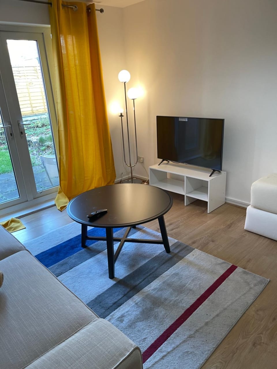 TV and multimedia, Seating area