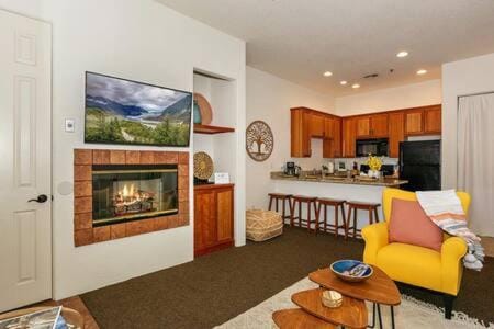 CLR111 Upstairs 1 Bedroom Casa Near Old Town LQ Apartment in Indian Wells