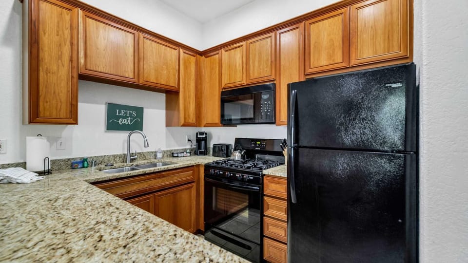 CLR103 Downstairs 1 Bedroom Close to Old Town LQ Apartment in Indian Wells