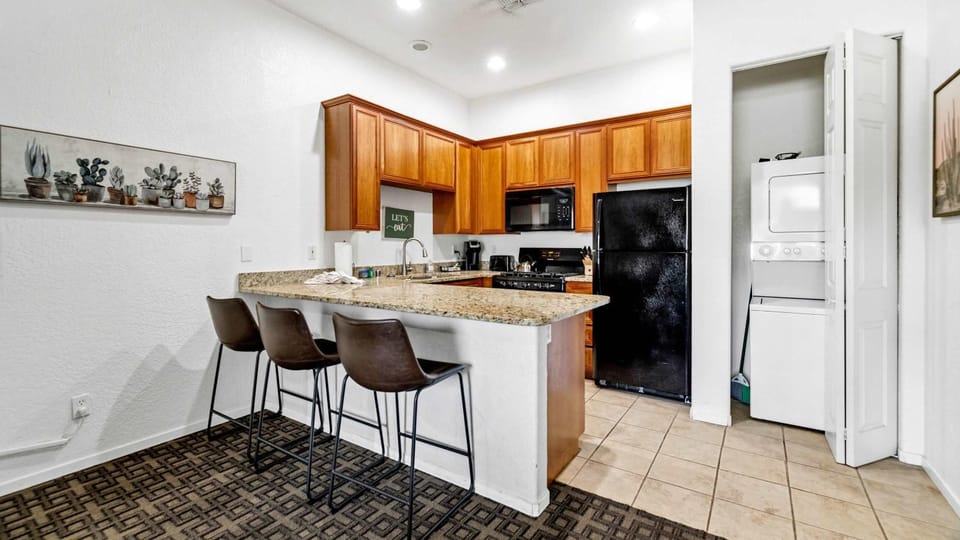 CLR103 Downstairs 1 Bedroom Close to Old Town LQ Apartment in Indian Wells