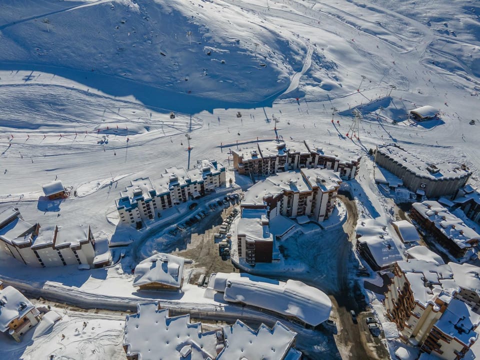 Appartement moderne à Val Thorens, pieds des pistes - FR-1-640-22 Apartment in Les Allues