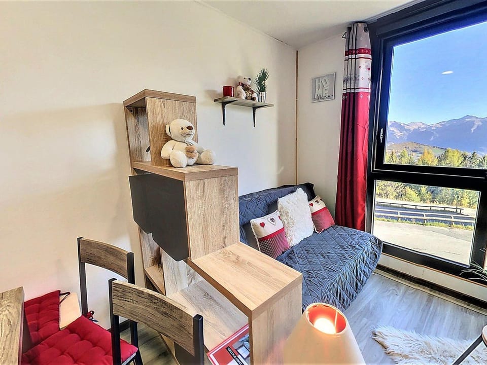 Studio rénové 24m², centre station, 4 pers Apartment in Villarembert