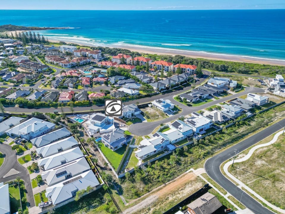 Surf and Dunes House in Yamba