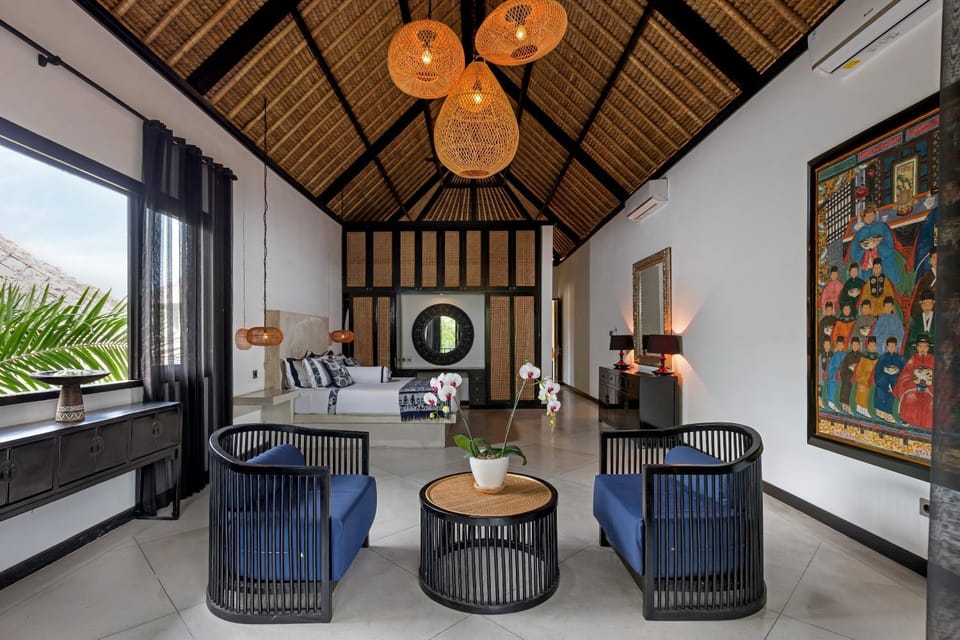 Living room, Seating area, Dining area, Bedroom