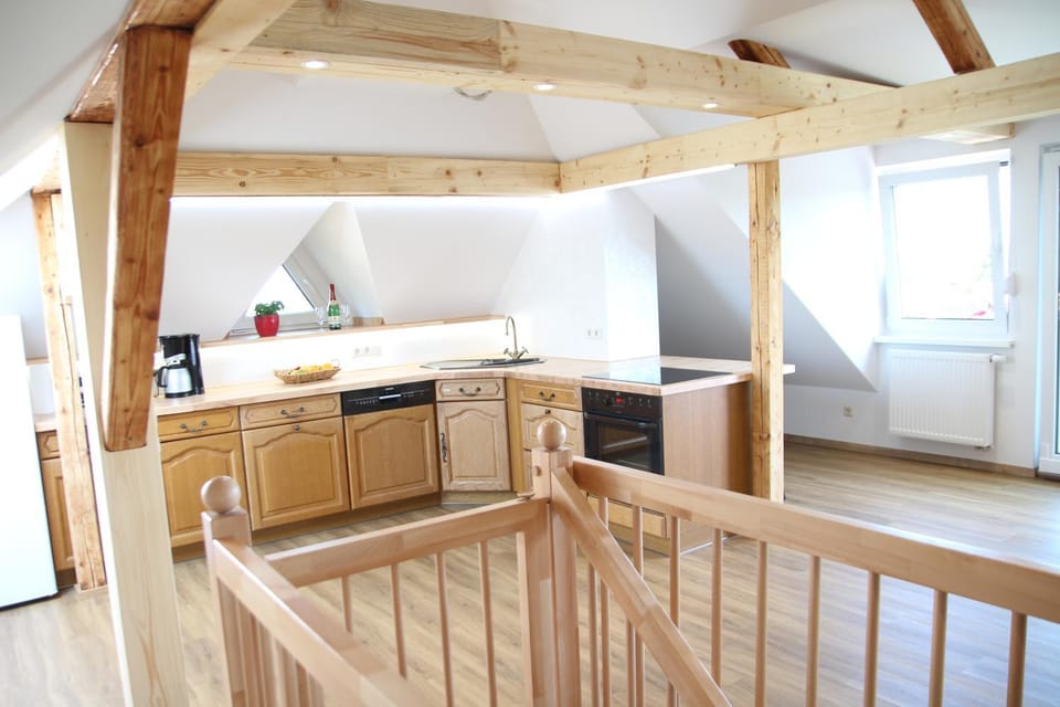 Kitchen or kitchenette, Kitchen or kitchenette