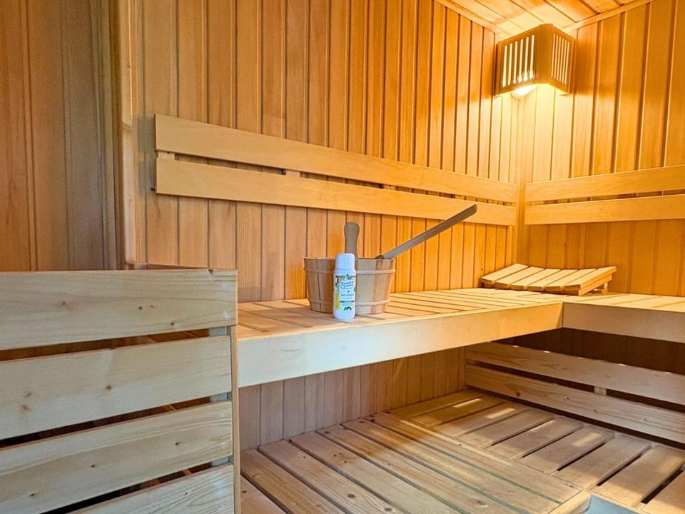 Sauna, towels