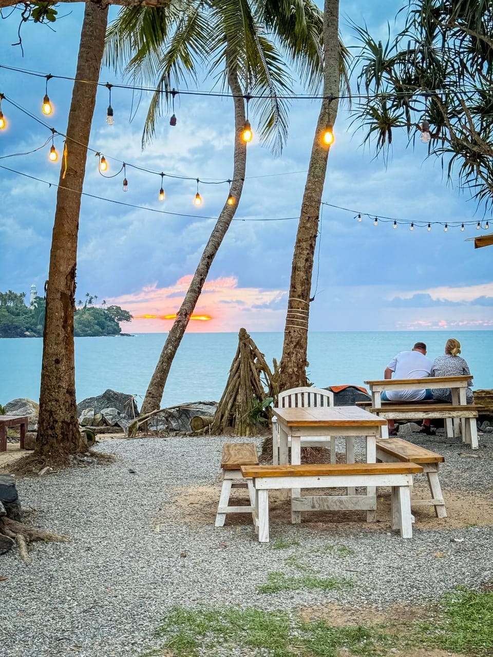 Restaurant/places to eat, Restaurant/places to eat, Natural landscape, Dining area, Beach, Sea view, Sunset