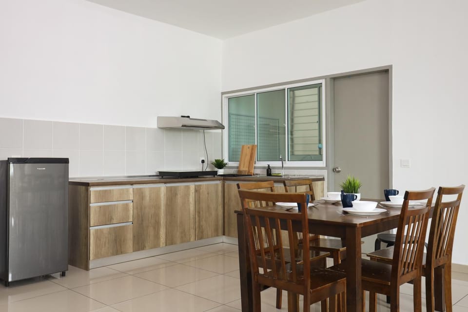 Cozy 3-bedroom condo with Pool - Seri Kembangan Apartment in Selangor, Malaysia
