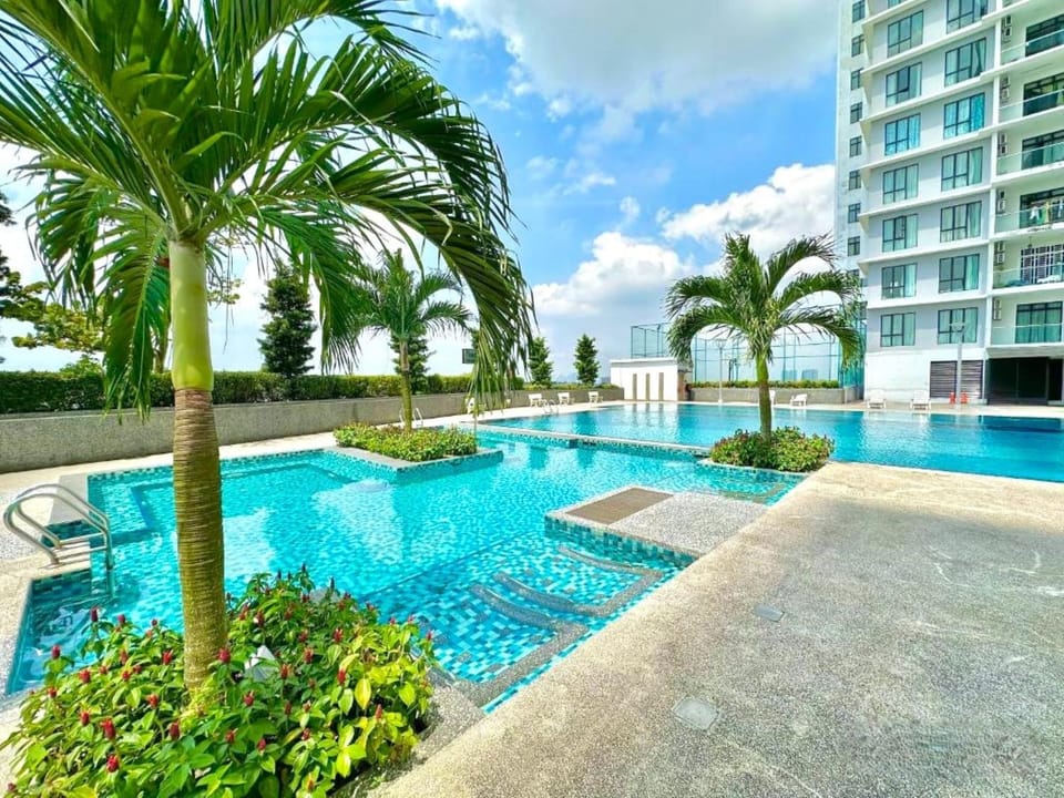 Pool view, Swimming pool