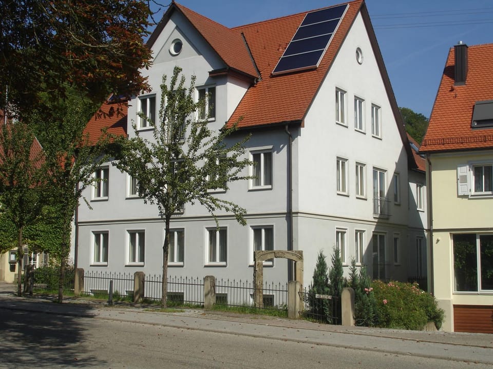 Property building, Day, Street view
