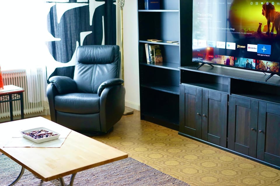 TV and multimedia, Living room, Seating area