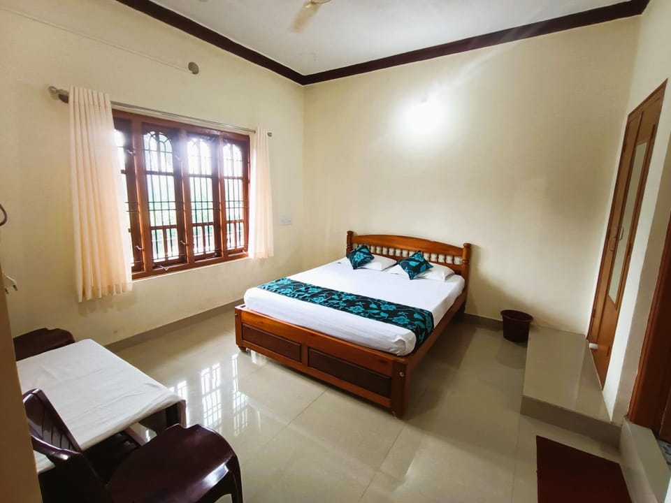 View (from property/room), Photo of the whole room, Bedroom