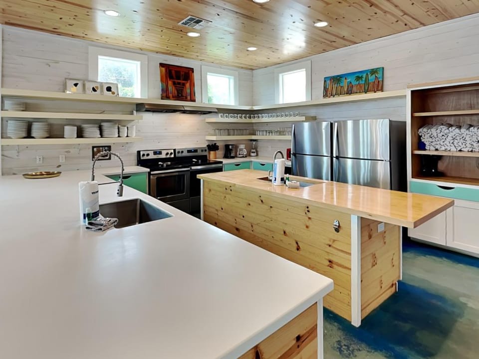 Kitchen or kitchenette, dishwasher, oven, stove, kitchen