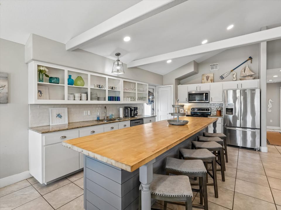 Kitchen or kitchenette, microwave, oven, stove, kitchen
