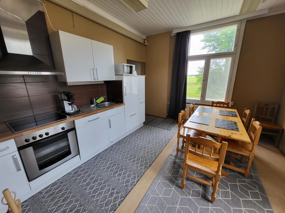 Dining area, stove, stove, kitchen