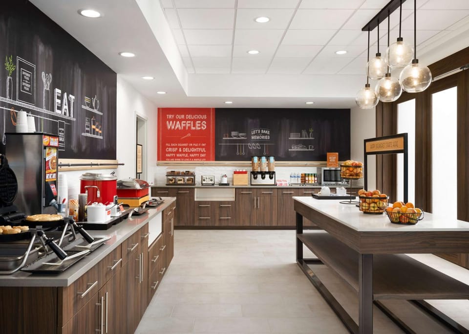 Coffee/tea facilities, Food and drinks, Breakfast, Buffet breakfast, toaster