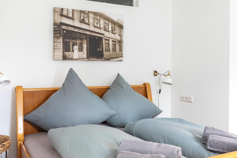 Bed, Photo of the whole room