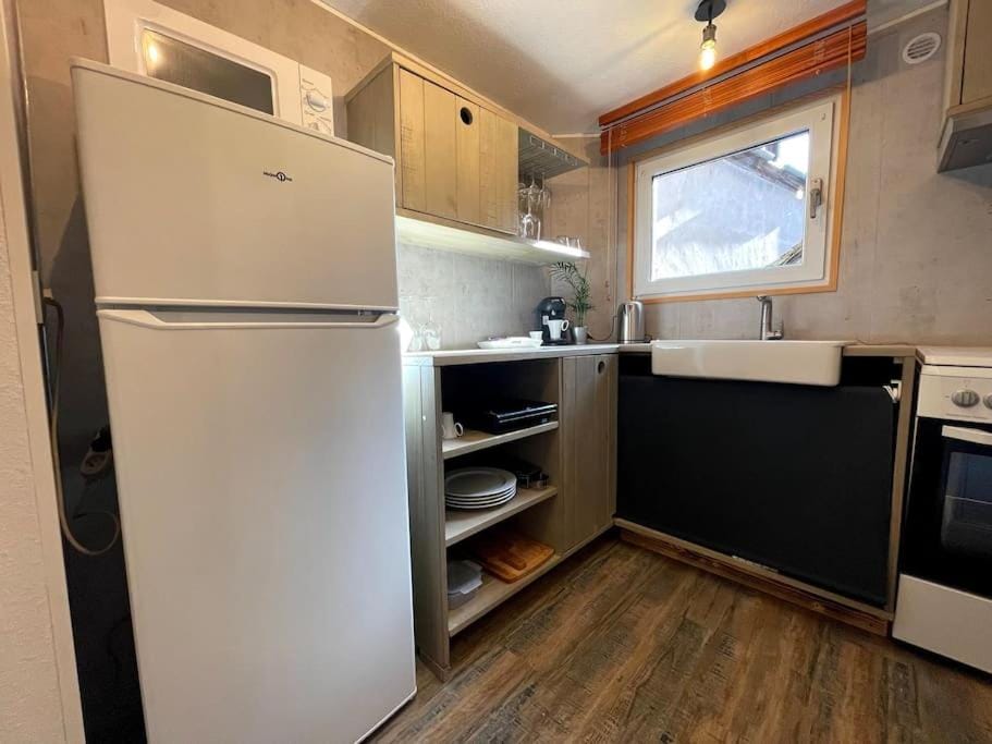 minibar, pet friendly, stove