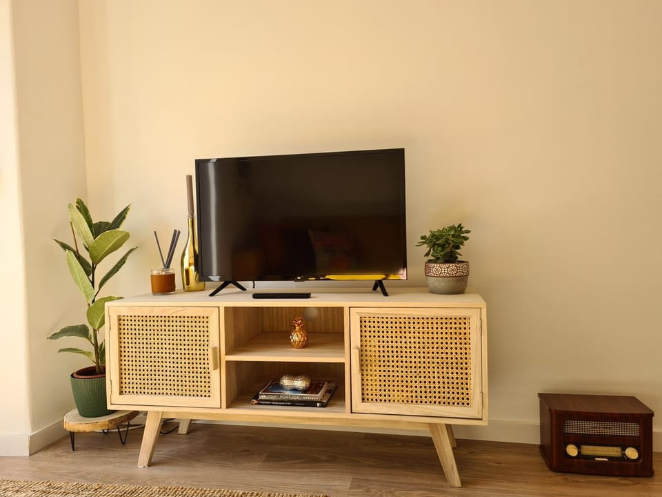 Communal lounge/ TV room, TV and multimedia