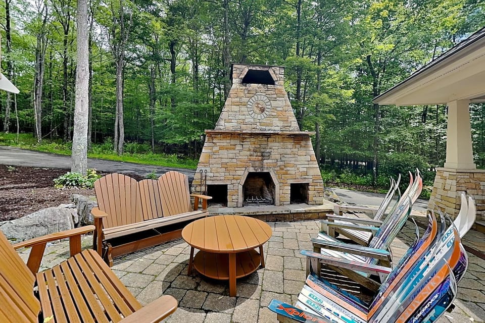 Stone Mountain Vista House in Deep Creek Lake