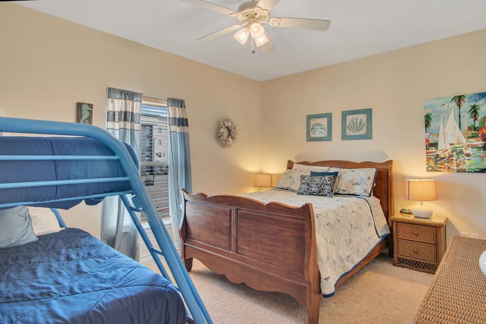 Bed, Bedroom, bunk bed