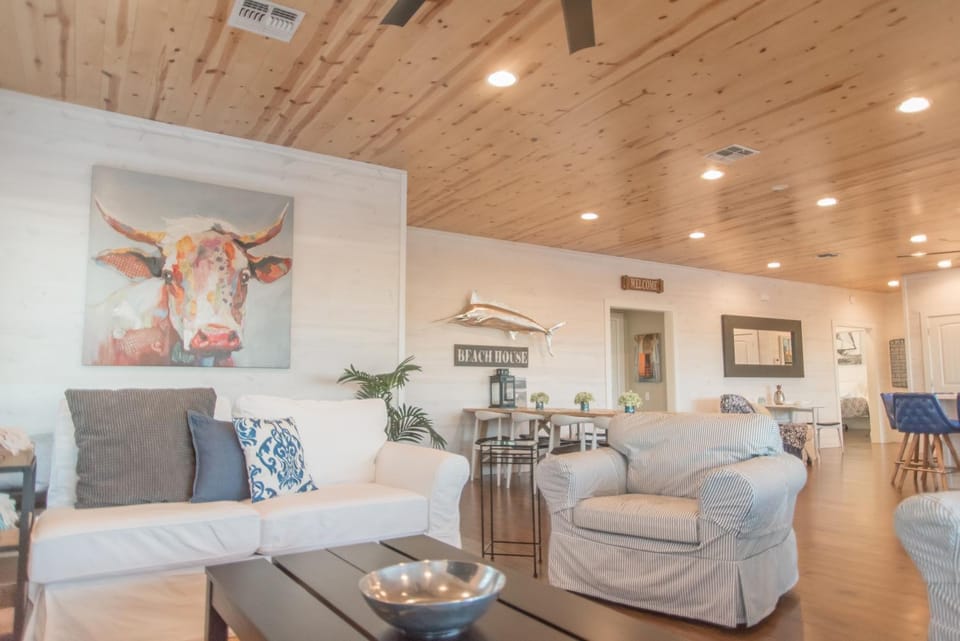 Living room, Seating area, furniture
