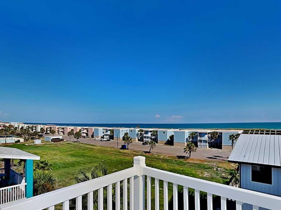Property building, Neighbourhood, Balcony/Terrace, Sea view