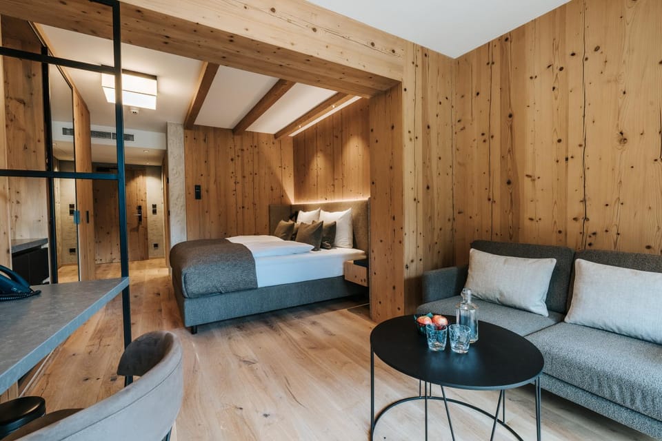 Bed, Photo of the whole room