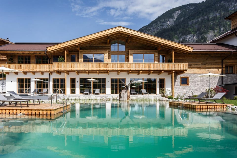 Property building, Swimming pool