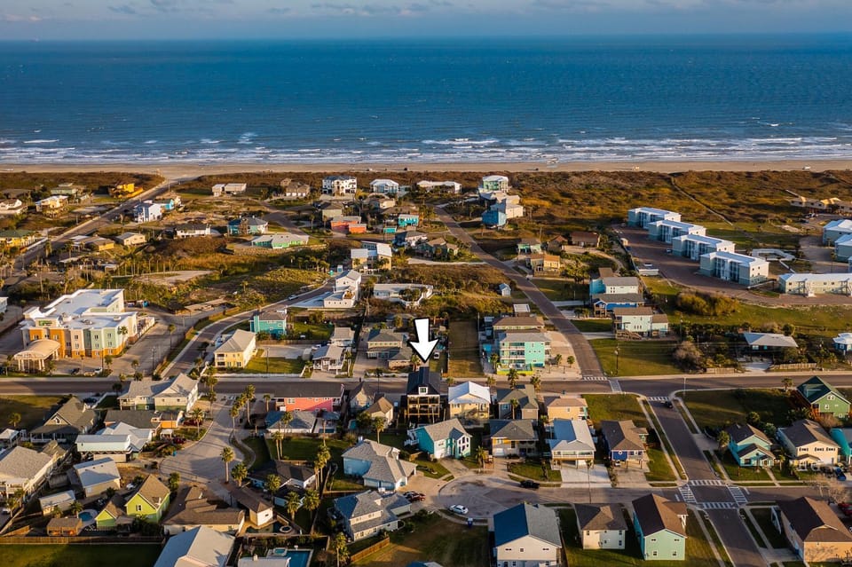 Neighbourhood, Bird's eye view, Beach, Sea view