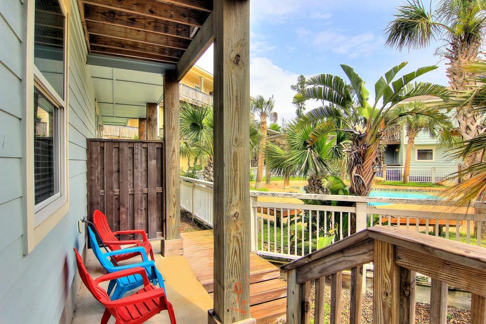 Garden, Balcony/Terrace, Pool view, Swimming pool