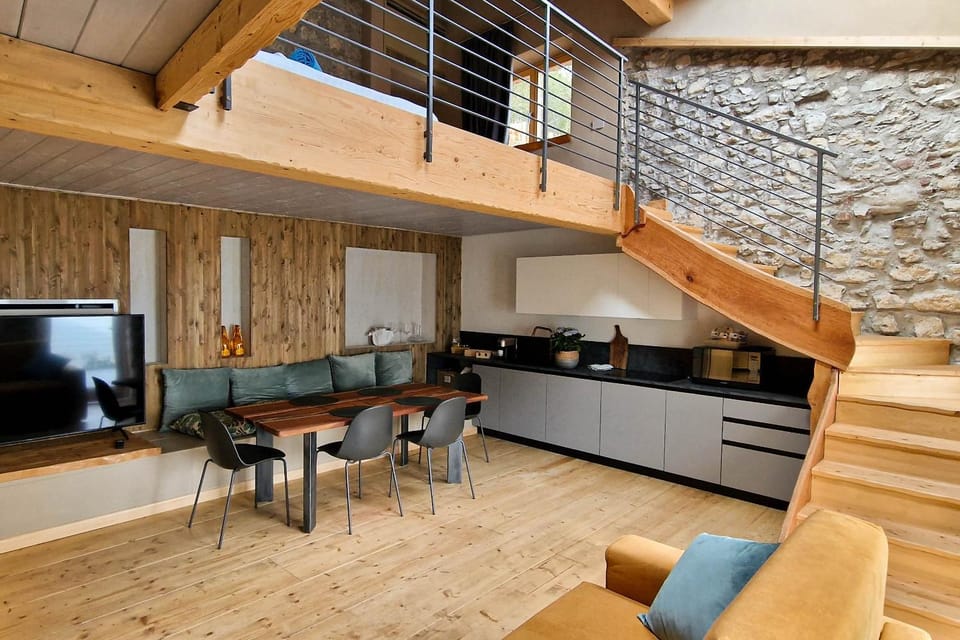 TV and multimedia, Kitchen or kitchenette, Food and drinks, kitchen