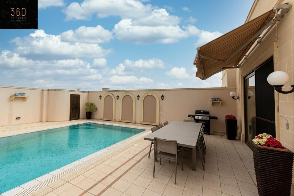 LUX VILLA with amazing BBQ, Pool Area & WIFI by 360 Estates Apartment in Malta