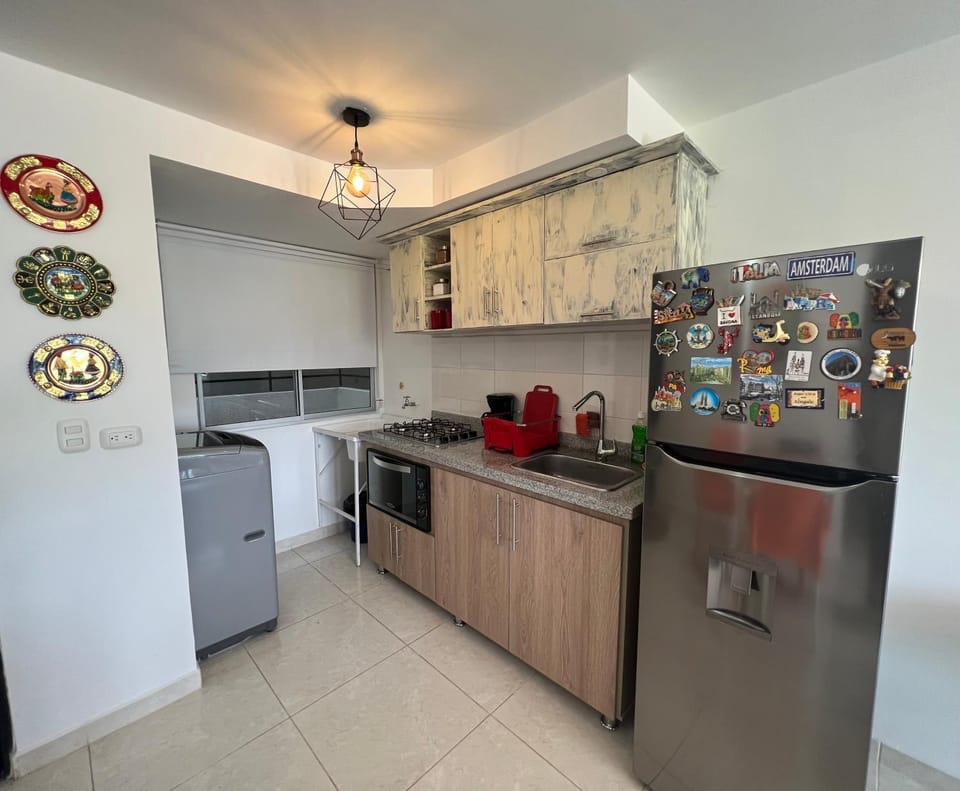 HERMOSO APTO CON VISTA a LAS MONTAÑAS DEL QUINDÍO CERCA de TODO Apartment in Armenia