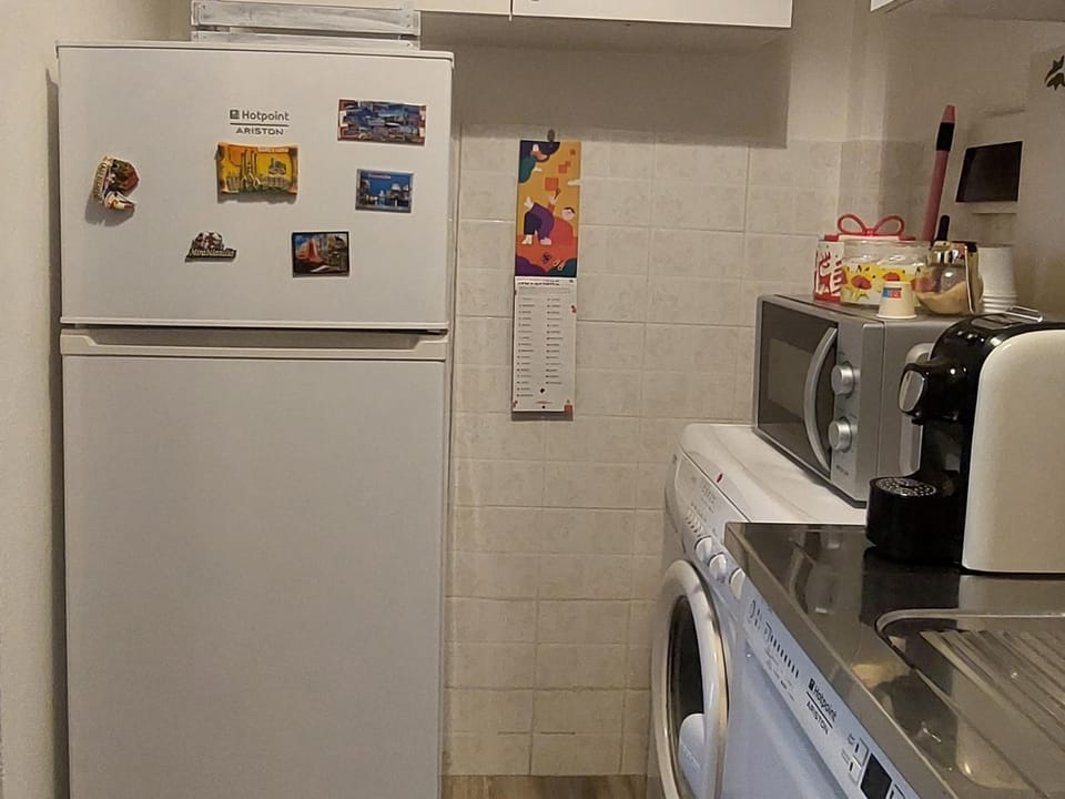 dishwasher, oven, washing machine