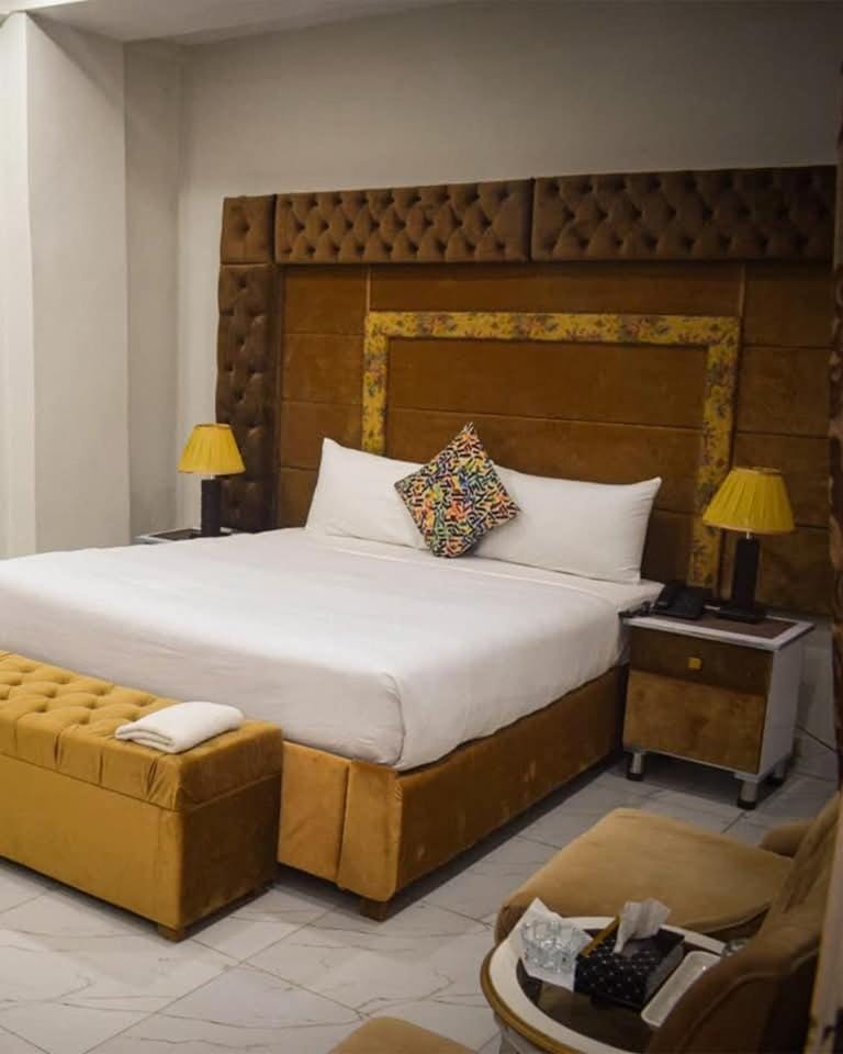 Rehma Professional Hostel Hotel in Lahore