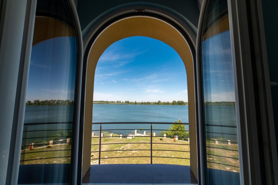 Day, Natural landscape, View (from property/room), Balcony/Terrace, River view