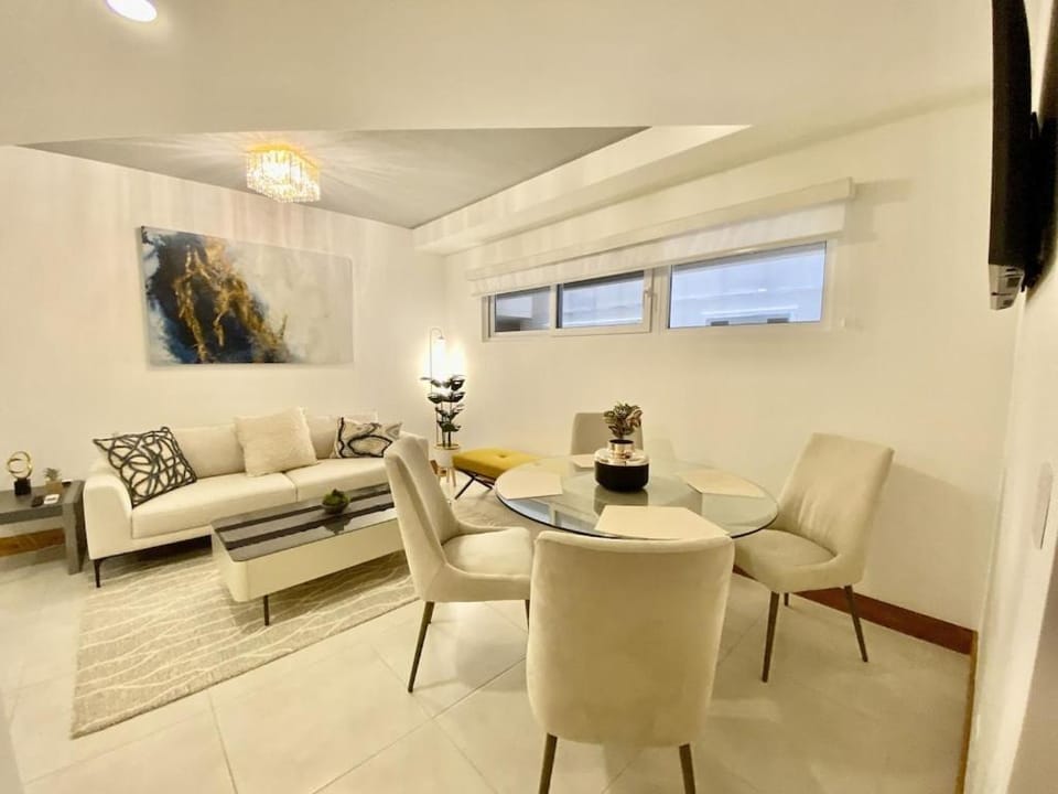 ✰Upscale 3Bdr condo✰ Incredible amenities ✰Fast wifi Apartment in Playa Langosta