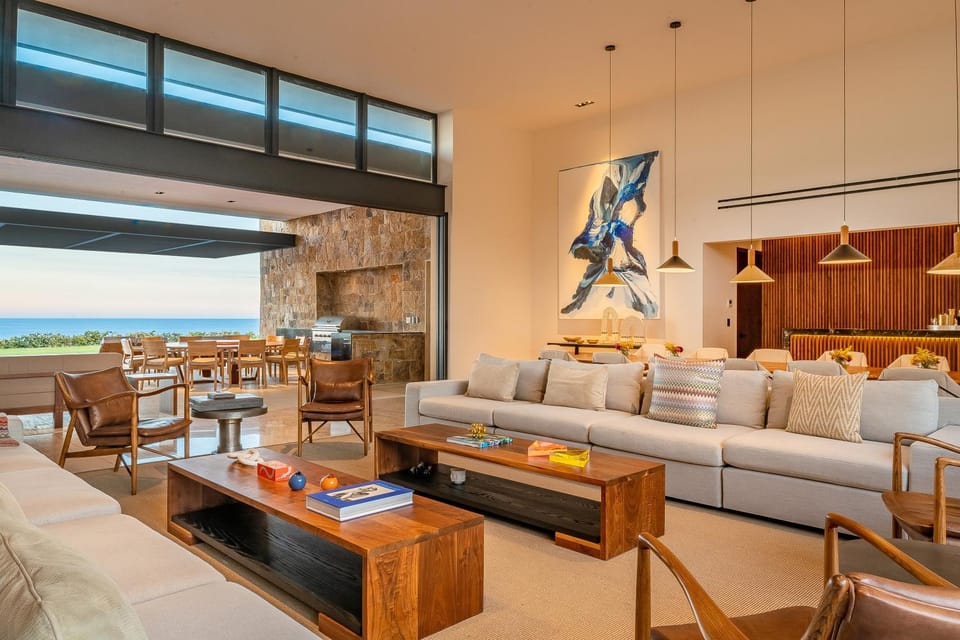 Stunning 11Bd Villa Fully Staffed, Indoor Tennis and More Villa in Baja California Sur