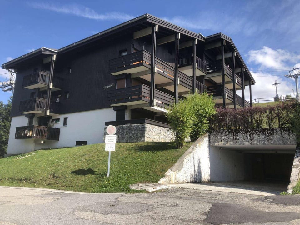 Studio + Alcôve 4 Couchages, Balcon, Parking, Skis - Proche Rochebrune, Megève - FR-1-597-168 Apartment in Megève