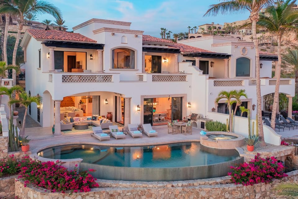 Amazing 5bd Villa Del Mar Villa with Full Staff and Steps from the Beach Villa in Baja California Sur
