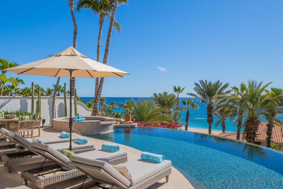 Amazing 5bd Villa Del Mar Villa with Full Staff and Steps from the Beach Villa in Baja California Sur