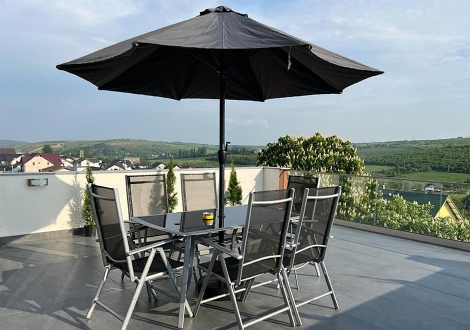 View (from property/room), Balcony/Terrace
