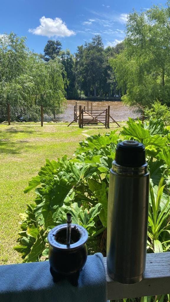 Cabaña Soñada frente al Rio Apartment in Buenos Aires Province