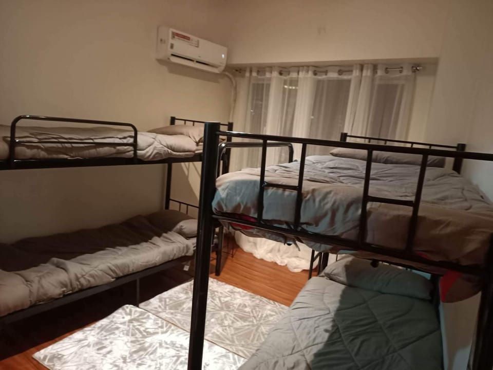Bedroom, bunk bed