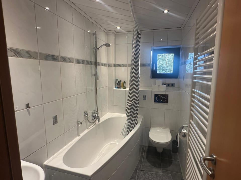 Bathroom, Bath