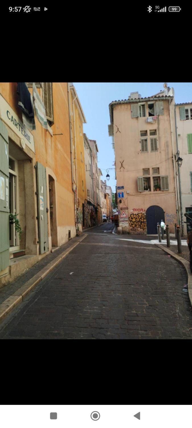 Street view, Location